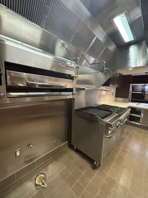 Commercial kitchen cleaning