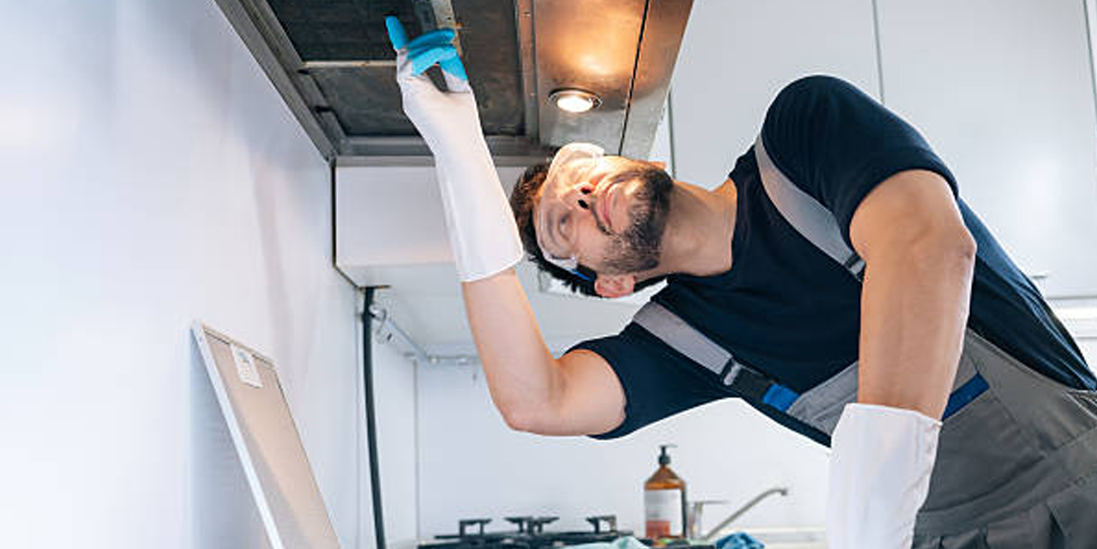 Commercial kitchen appliance maintenance